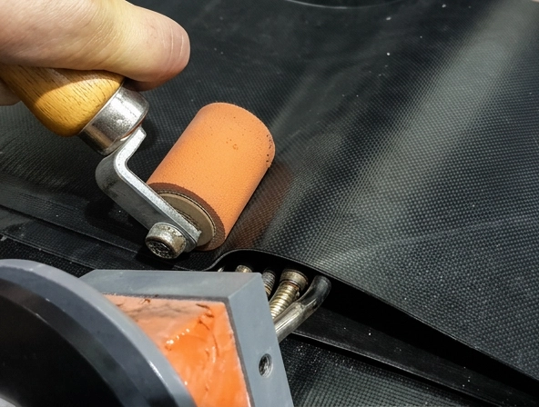 GT-100 welding an overlapping heavy vinyl construction